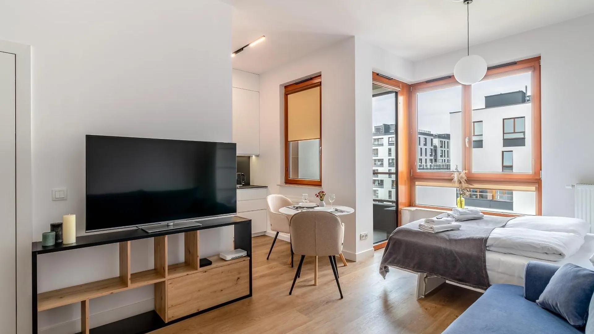 Bright And Cozy Studio In The Business Center Zdziechowskiego 华沙 公寓